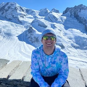 Meet your Posher, Adam